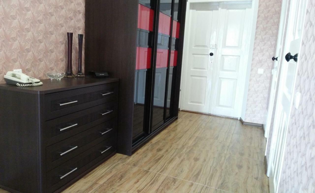 Separate Room Homestay In A Private House, Facilities Shared With Owner Berdychiv Bagian luar foto