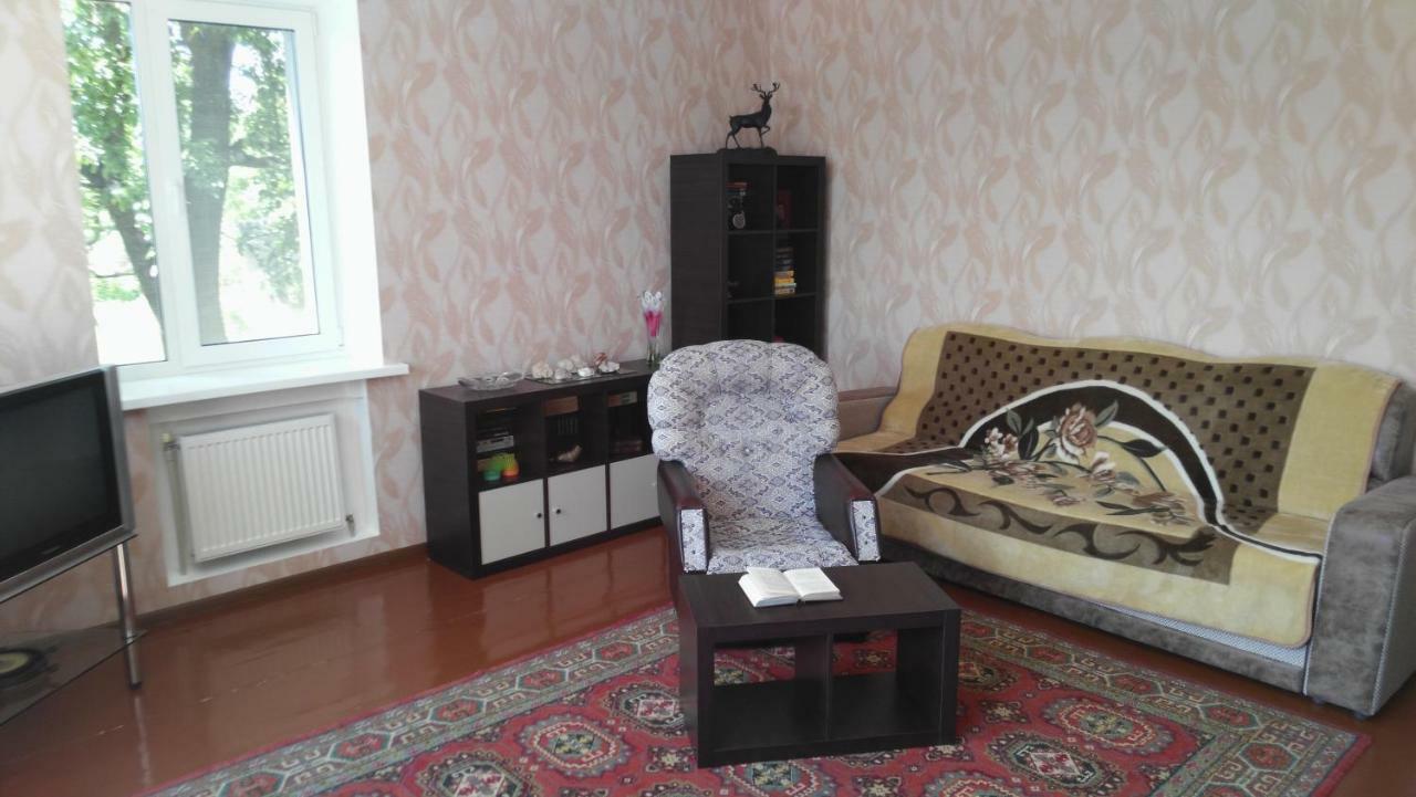 Separate Room Homestay In A Private House, Facilities Shared With Owner Berdychiv Bagian luar foto